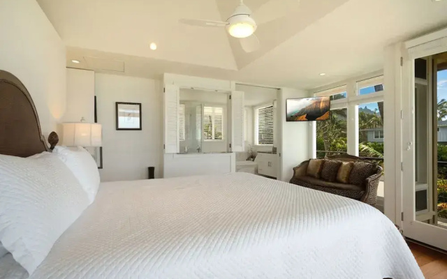 King Hale 4 Bedroom Home by RedAwning