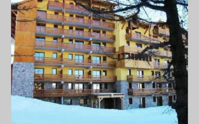 Antarès. duplex 48m2, piscine, sauna, à coté piste