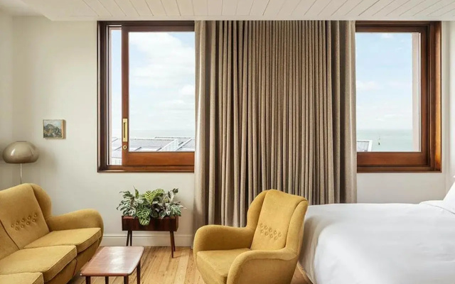 Fort Road Hotel