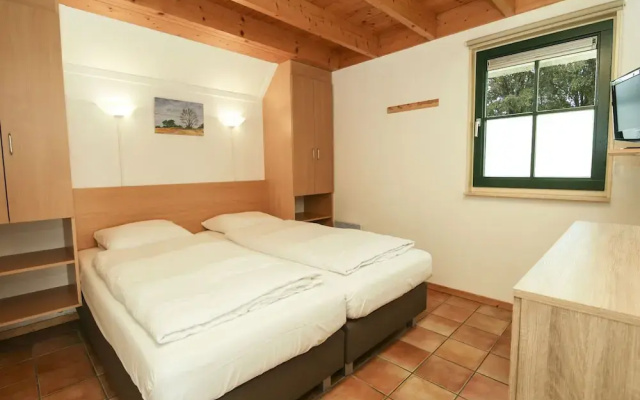 Cozy Holiday Home with Dishwasher near Meppel