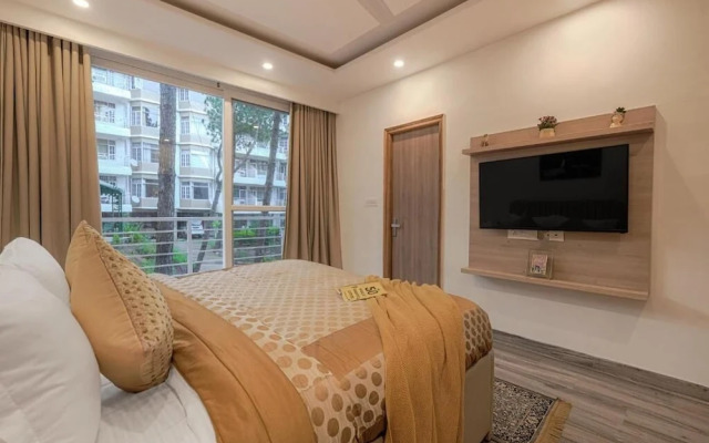Alaya Stays Pinnacle 3BHK Apartment