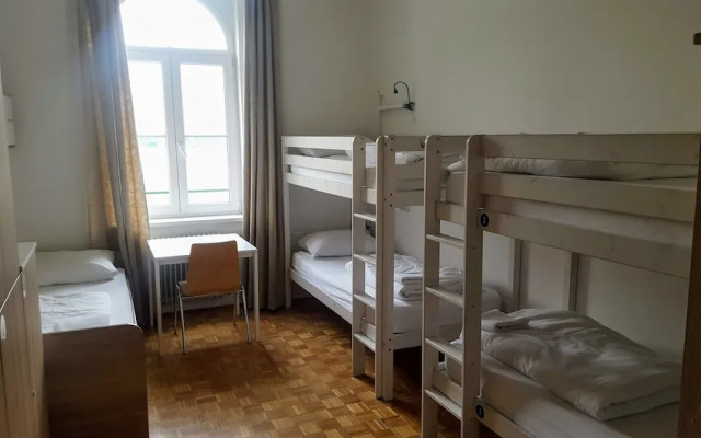 C - Punkt Hostel