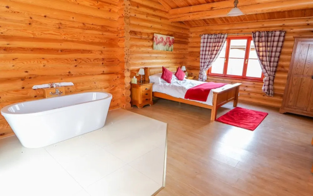 Ash Lodge