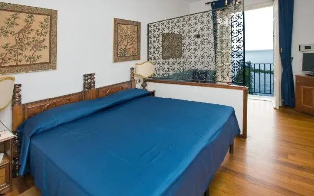 Hotel Punta Est