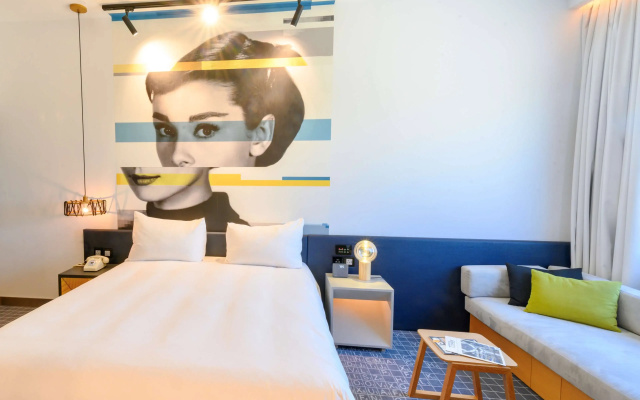 Studio One Hotel