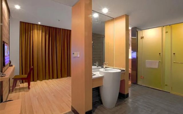 Chongqing Muse Hotel