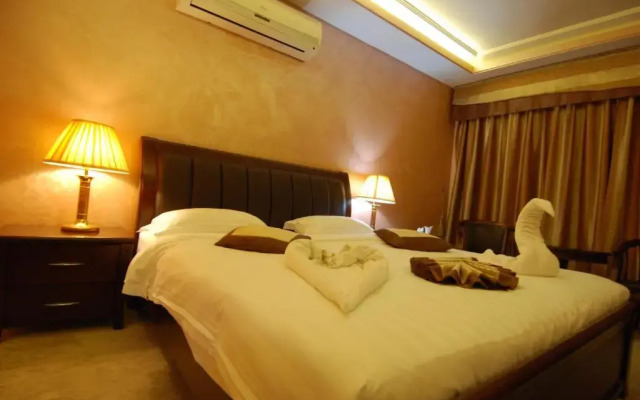 Seven Wonders Hotel