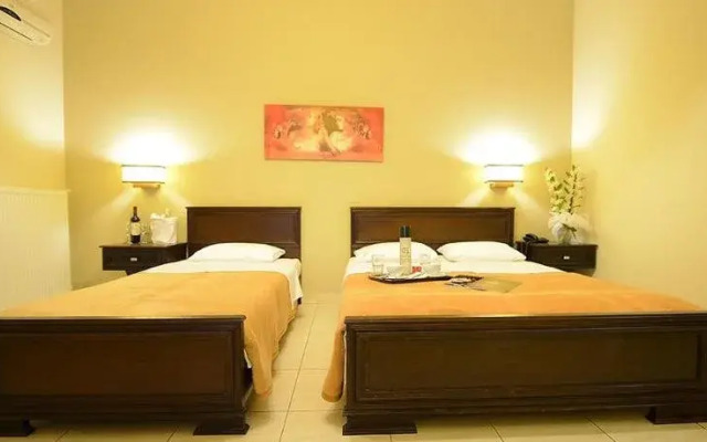 Central Hotel