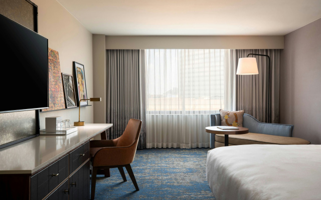 Renaissance Dallas Addison Hotel
