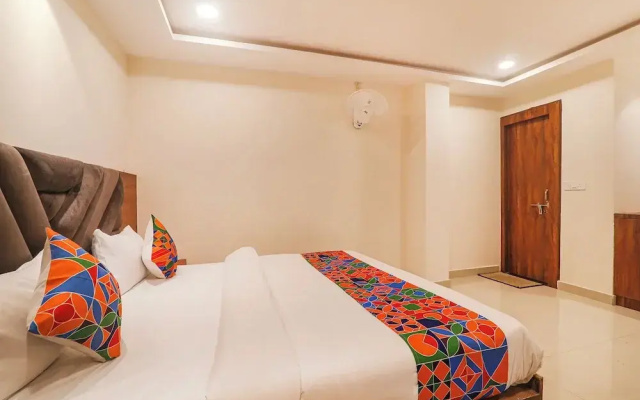 Fabhotel Rachna Palace And Banquets