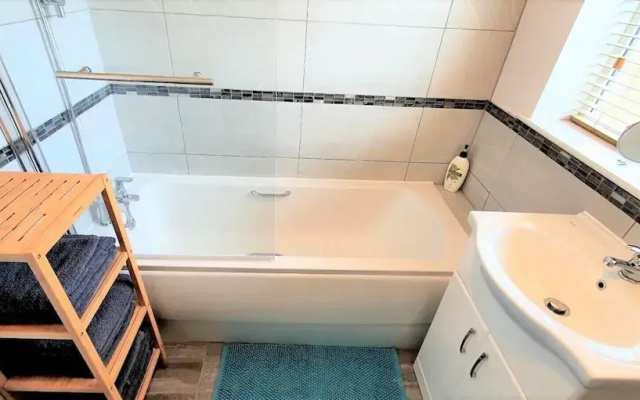 3-bedroom Victorian House With Superfast Wi-fi