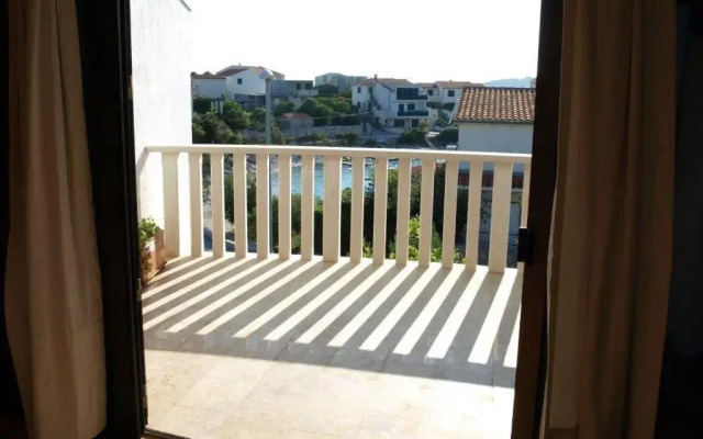 Apartment Željka-25m from beach