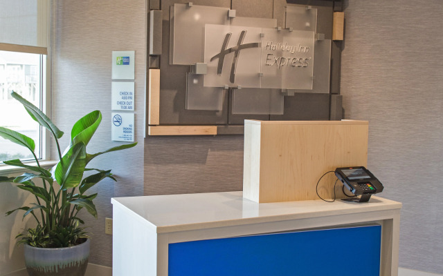 Holiday Inn Express Nags Head Oceanfront by IHG