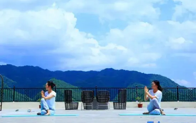Arcadia International Forest Hotel
