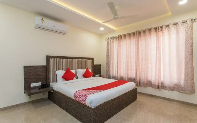 Oyo 15730 Ss Regency Anmex