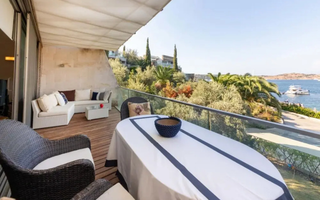 Regal Home with Shared Pool near Beach in Bodrum