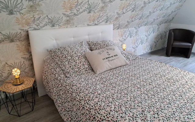 Holiday Home 10 Pers., Panoramic sea View, Cleder