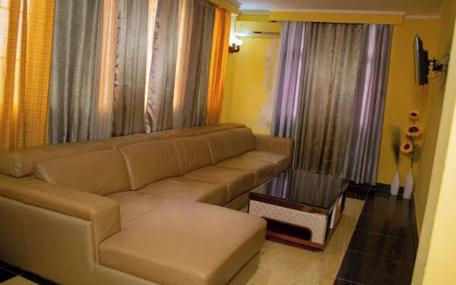 Hotel Llaell