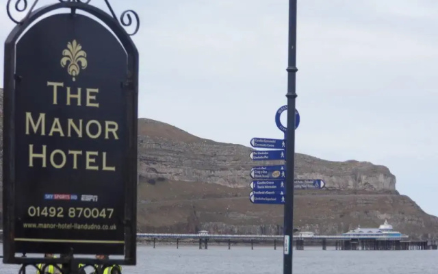 The Manor Hotel
