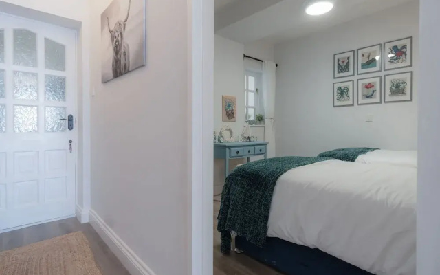 The Sand Castle - 2 Bedroom Apartment - Tenby