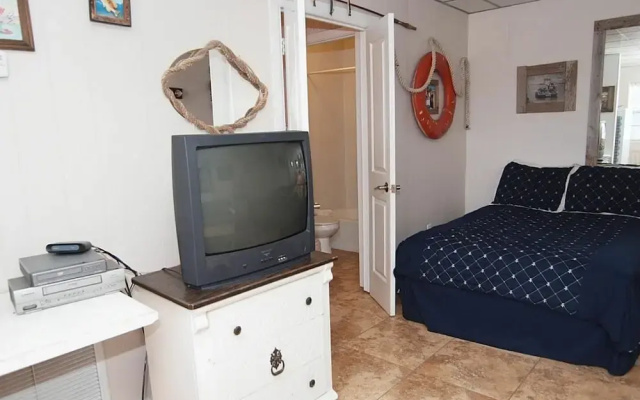 Island 5 1 Bedroom Condo