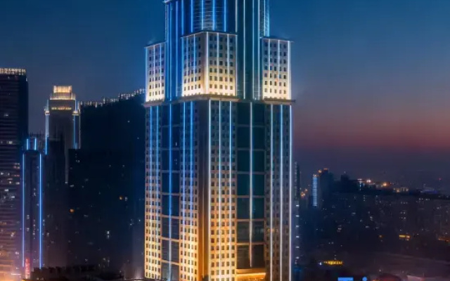 Radisson RED Wuhan Jianghan Road Pedestrian Street Riverside