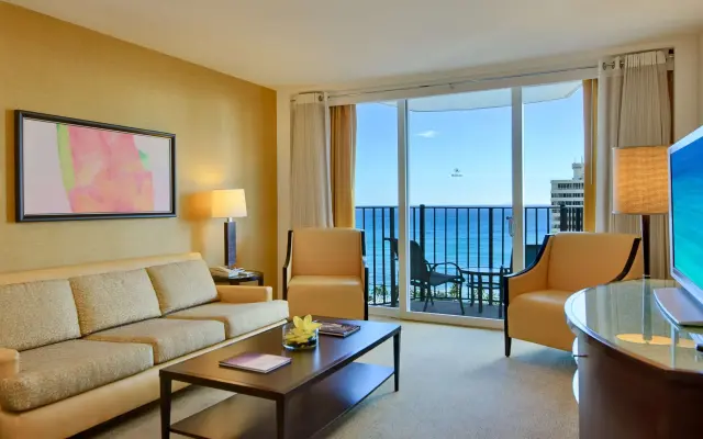Hilton Waikiki Beach Resort & Spa