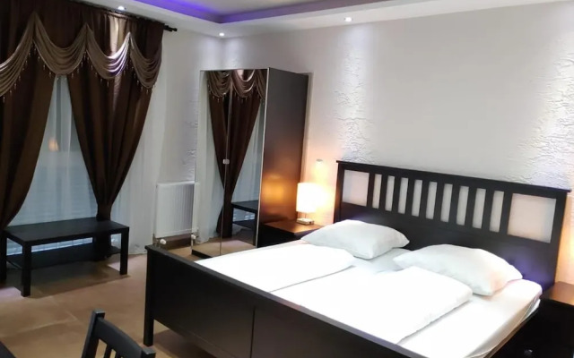 Hotel Babylon