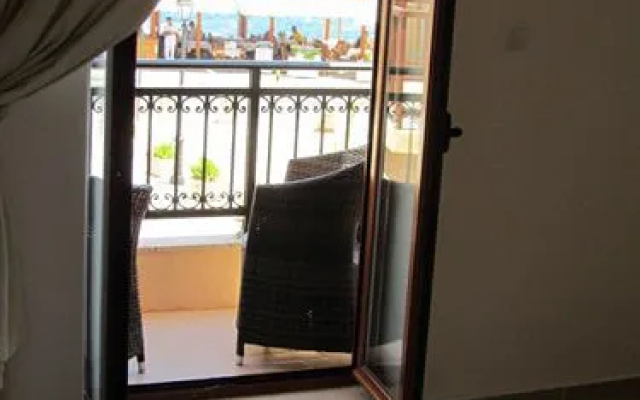 Separe House