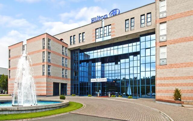 Отель Hilton Nuremberg вид на фасад