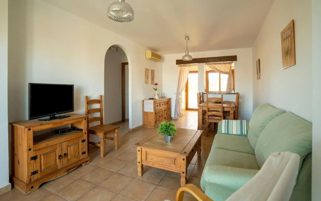 Charming Apartment in Palomares With Private Terrace
