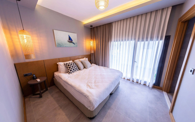 Moyo Beach Hotel