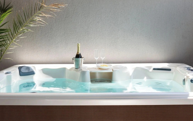 Swieqi Jacuzzi