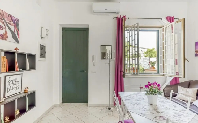 Beautiful Holiday Home in Palermo With Balcony and Netflix