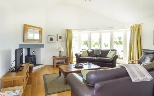 Rainbows End House