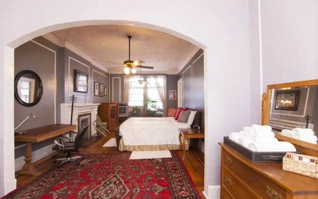 Saint Nicholas Inn
