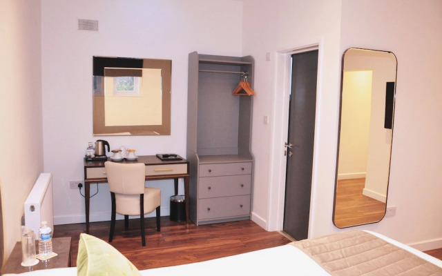Nap Barnet Hotel