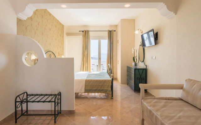 Ariadne Hotel