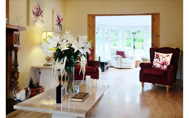 Number Nine Luxury Bed and Breakfast
