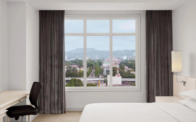 Four Points By Sheraton Bandung