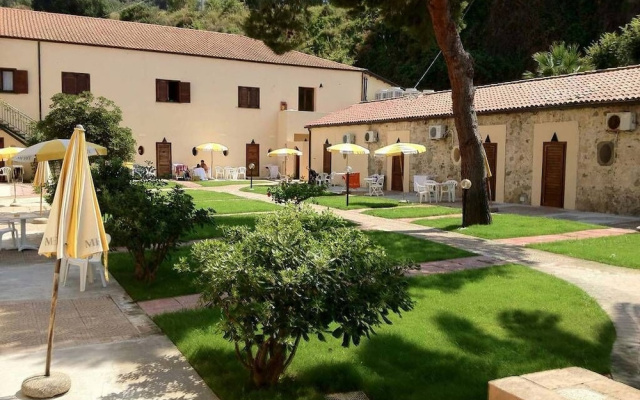FRUIT VILLAGE Baia delle Sirene