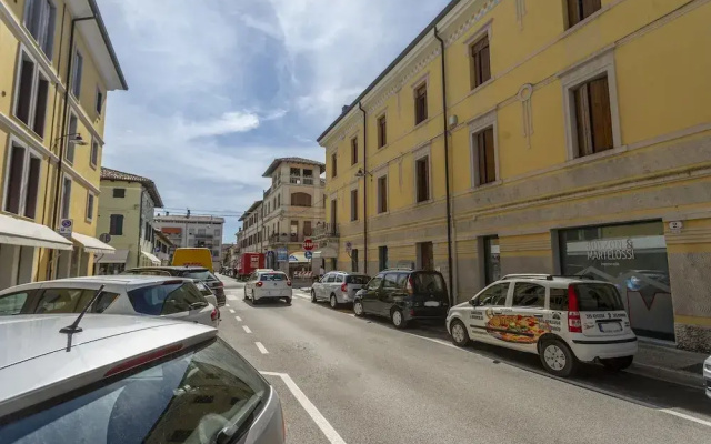 New Deal - APT with Terrace & Jacuzzi