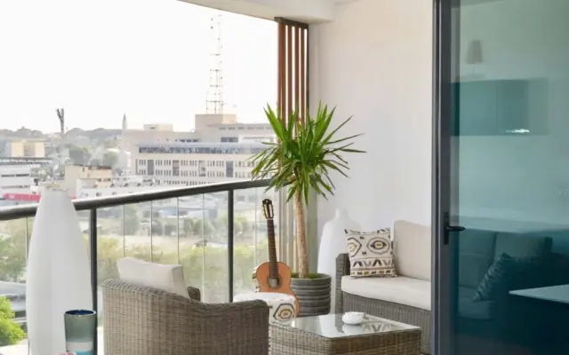 Beautiful Apt Design Pkg included TL13