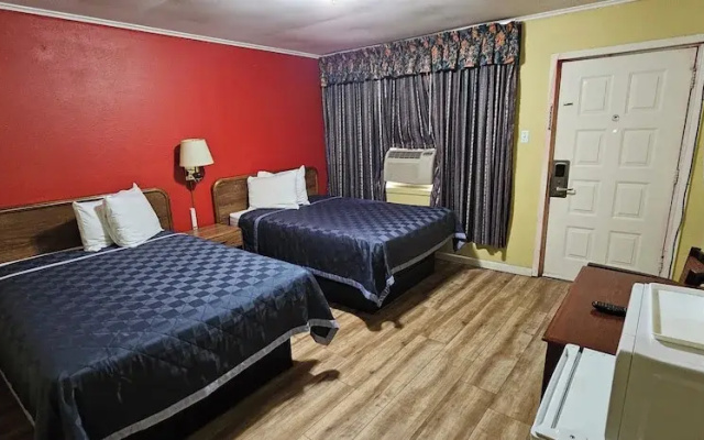 Deluxe Inn