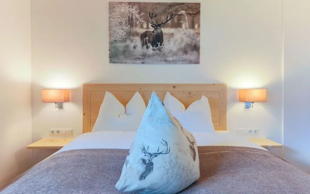 Cozy Apartment in Neukirchen am Großvenediger With Parking