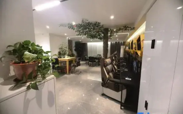 Orange esports homestay
