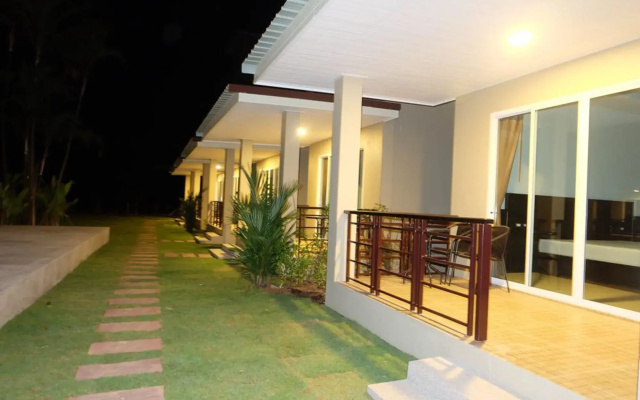 The Oasis Khaolak Resort
