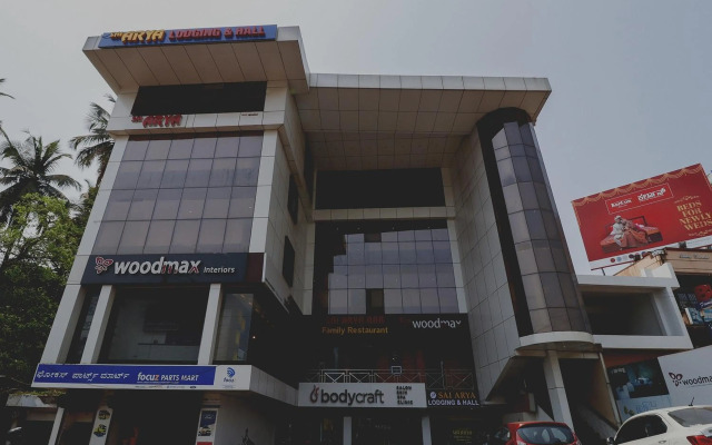 Super OYO Capital O 71598 Sai Arya Residency