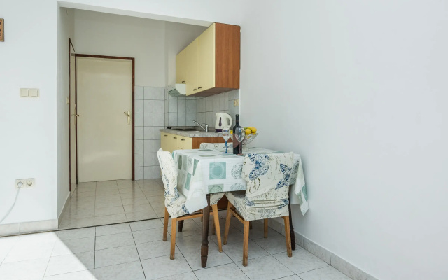 Apartment Basic 2