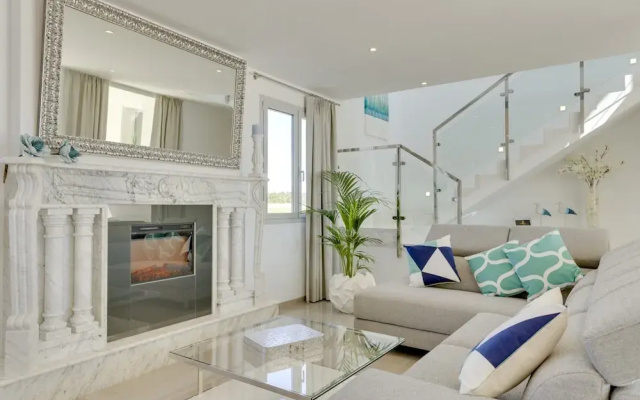 Villa in Mallorca With Private Pool & Jacuzzi